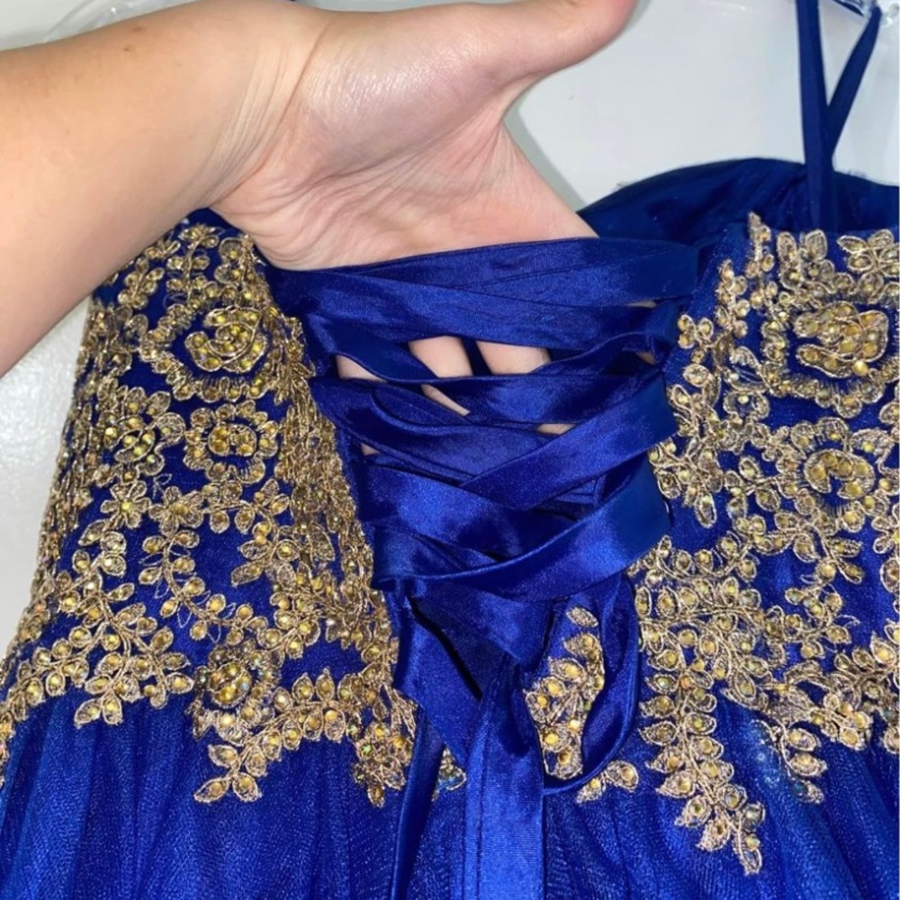 Prom Dress - Picture 4 of 5
